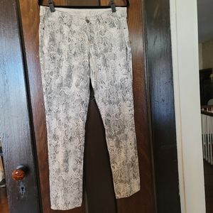 The Limited 678 python print jeans sz 10